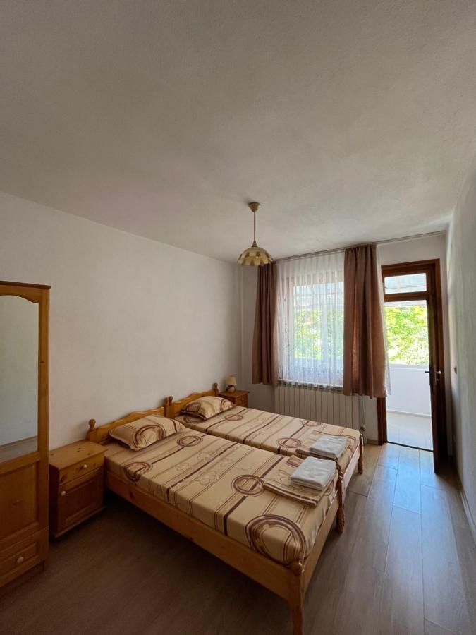 "Калоянови" Hotel Carevo Kültér fotó